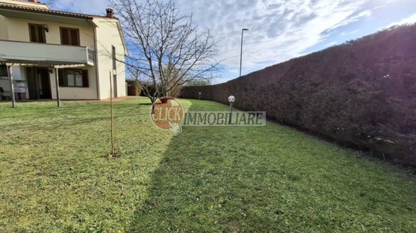 casa indipendente in vendita a Vicchio in zona Santa Maria a Vezzano