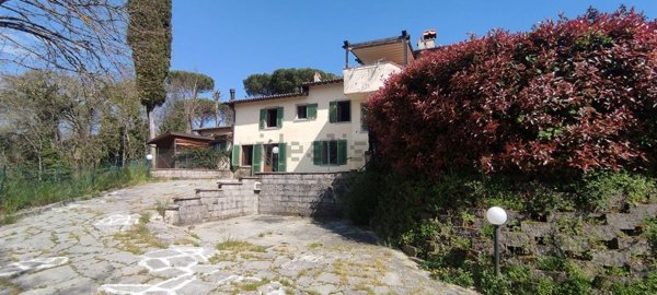 casa indipendente in vendita a Vicchio