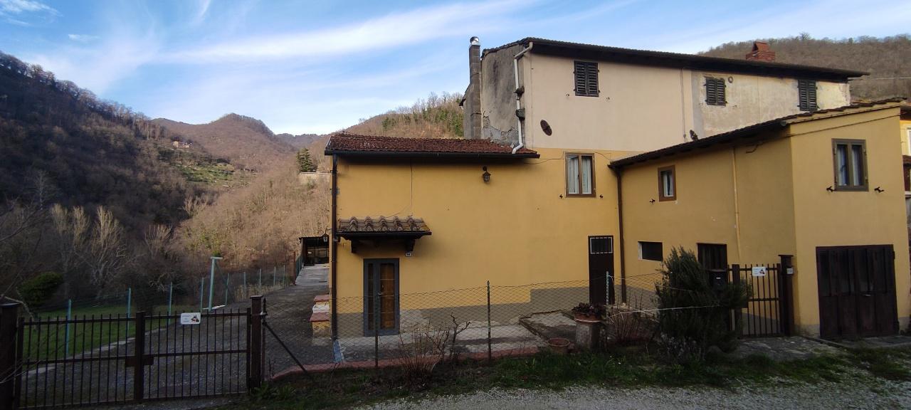 appartamento in vendita a Vicchio in zona Villore