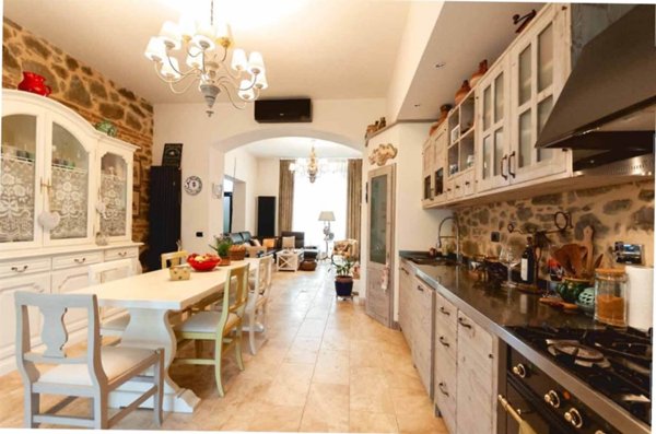 casa indipendente in vendita a Vicchio