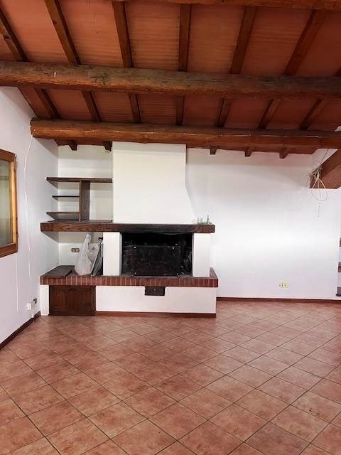 casa indipendente in vendita a Vicchio