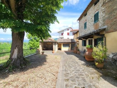 casa indipendente in vendita a Vicchio