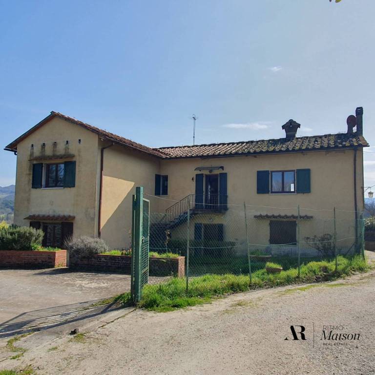 casa indipendente in vendita a Vicchio