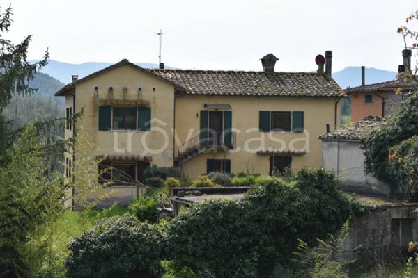 casa indipendente in vendita a Vicchio