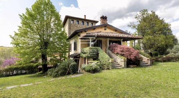 villa in vendita a Vicchio