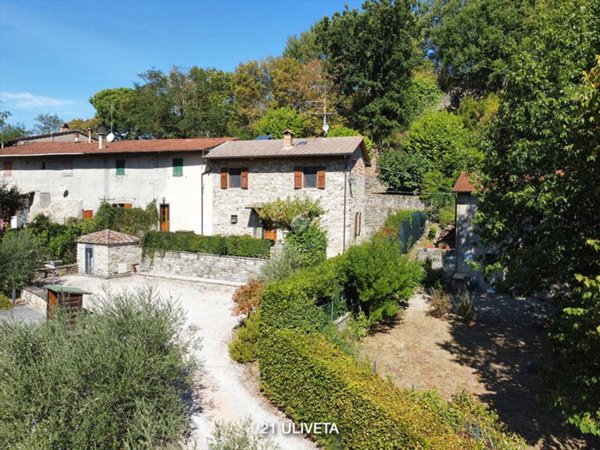 casa indipendente in vendita a Vicchio