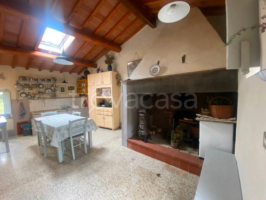 casa indipendente in vendita a Vicchio in zona Villore