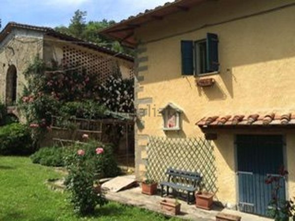 casa indipendente in vendita a Vicchio