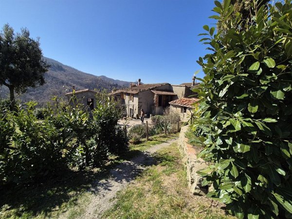 appartamento in vendita a Vicchio in zona Villore