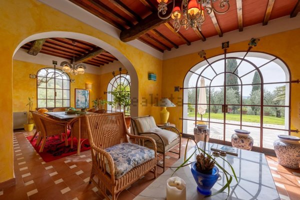 casa indipendente in vendita a Vicchio in zona Molezzano