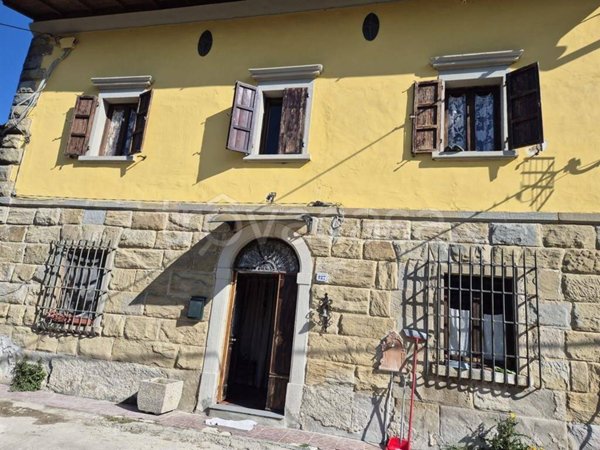 casa indipendente in vendita a Vicchio in zona Villore