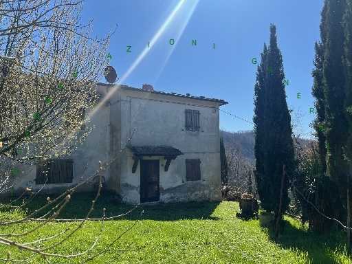 casa indipendente in vendita a Vicchio in zona Gattaia