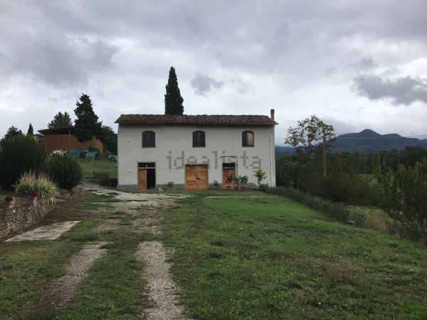 casa indipendente in vendita a Vicchio