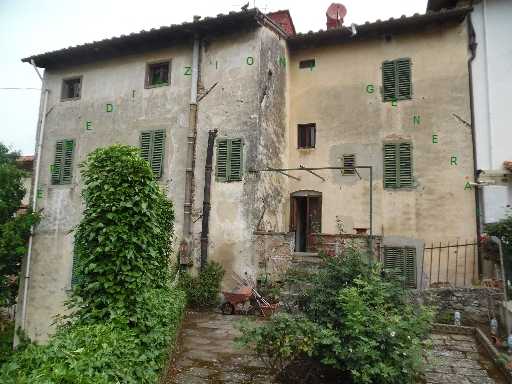 intera palazzina in vendita a Vicchio