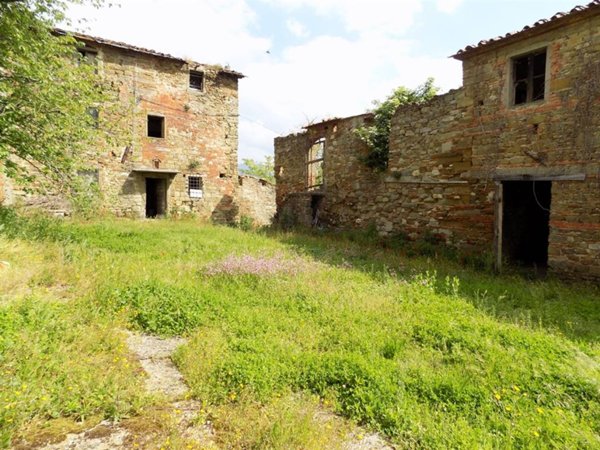 casa indipendente in vendita a Vicchio