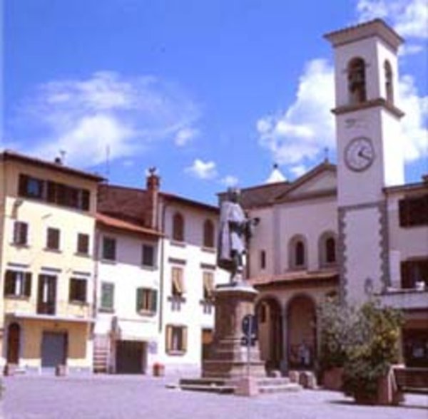 locale commerciale in vendita a Vicchio