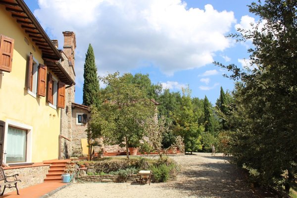 casa indipendente in vendita a Vicchio