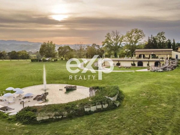 villa in vendita a Vicchio