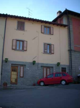 locale di sgombero in vendita a Vicchio