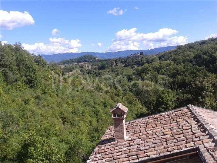 casa indipendente in vendita a Vicchio