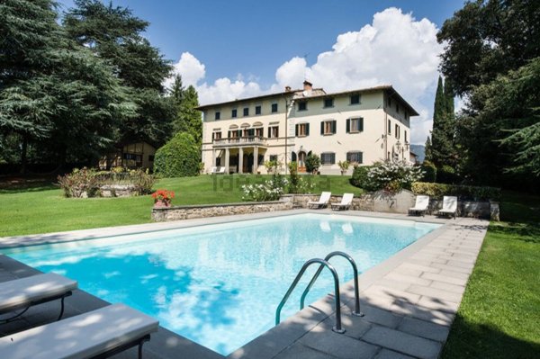 casa indipendente in vendita a Vicchio
