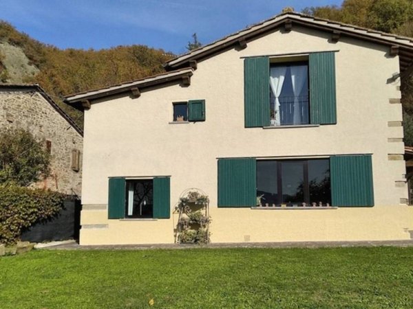 casa indipendente in vendita a Vicchio