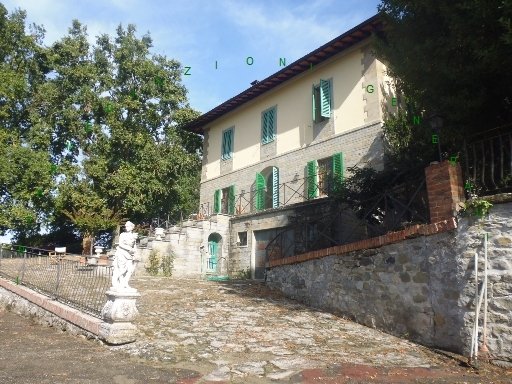 casa indipendente in vendita a Vicchio in zona Vespignano