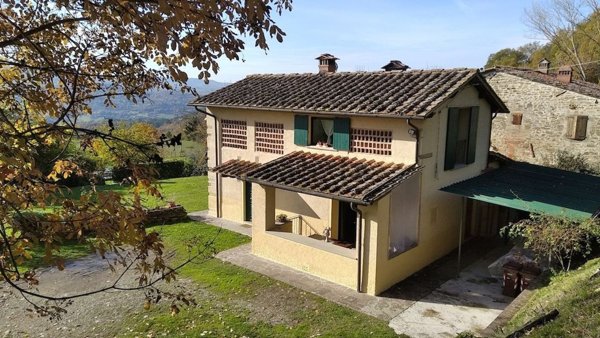 casale in vendita a Vicchio