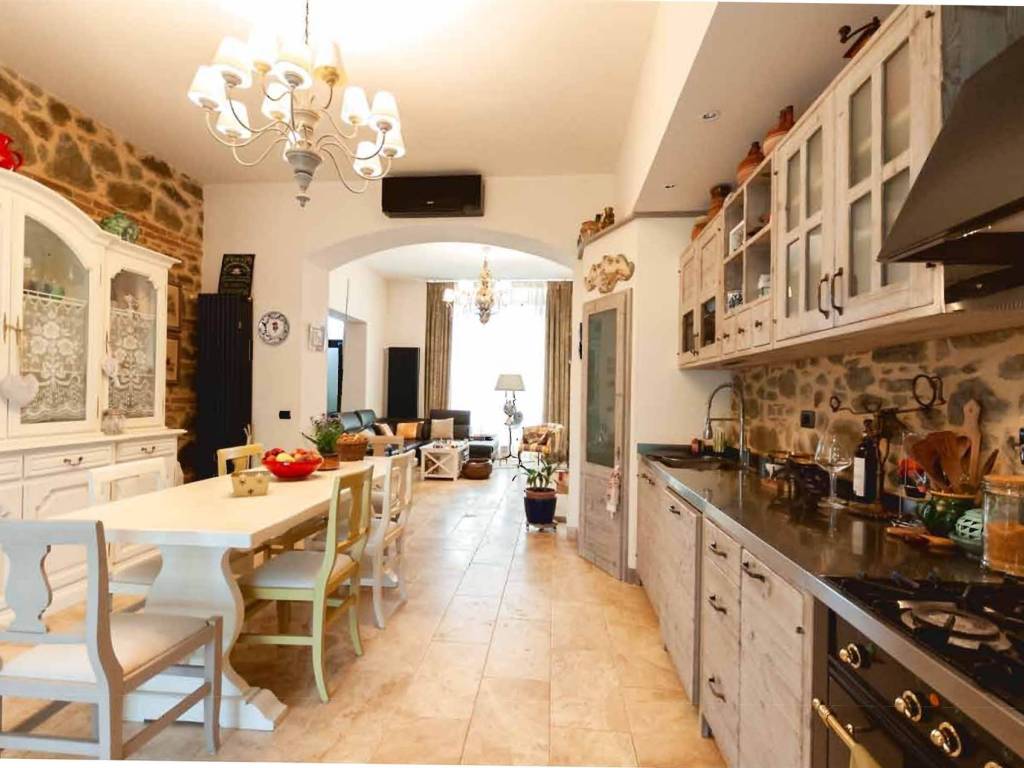 casa indipendente in vendita a Vicchio