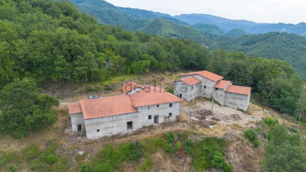 casa indipendente in vendita a Vicchio