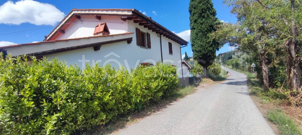 casa indipendente in vendita a Vicchio