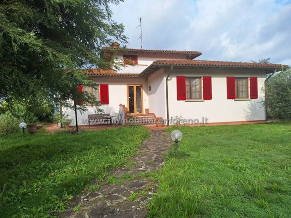 casa indipendente in vendita a Vicchio