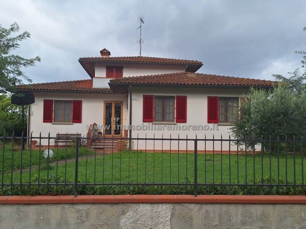 casa indipendente in vendita a Vicchio