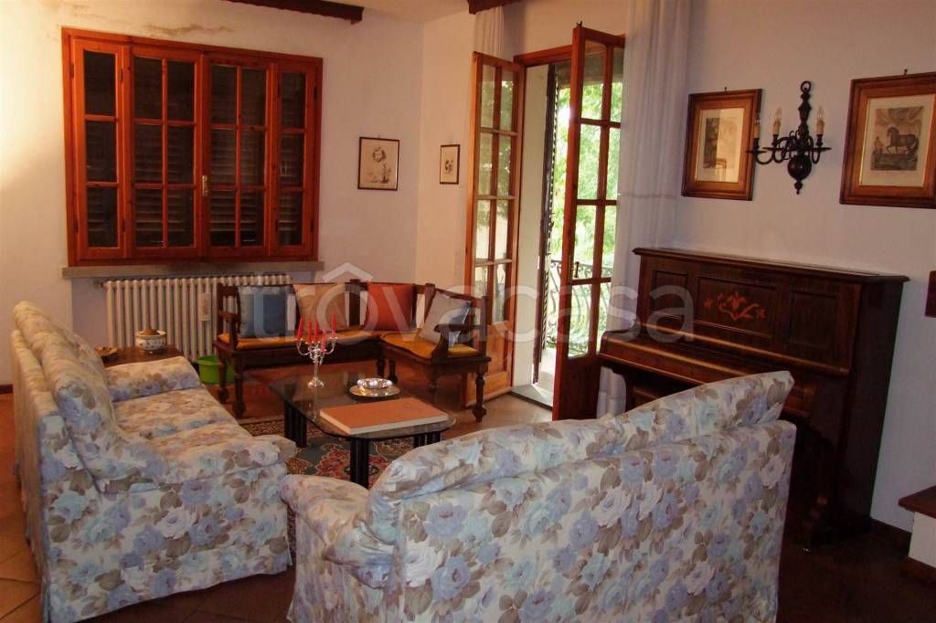 casa indipendente in vendita a Vicchio