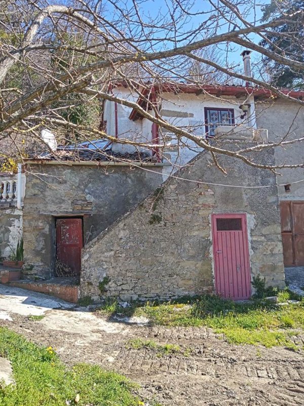casa indipendente in vendita a Vicchio