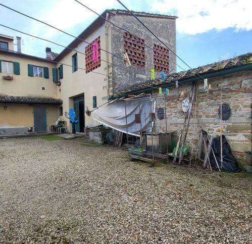 casa indipendente in vendita a Vicchio