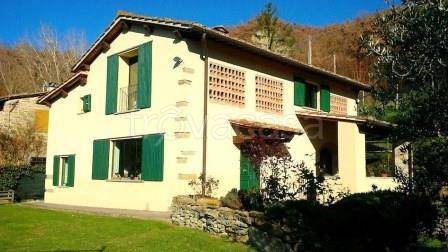 casa indipendente in vendita a Vicchio