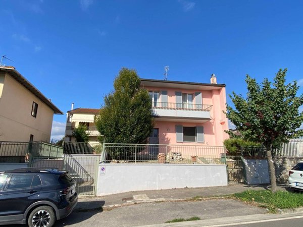 casa indipendente in vendita a Vicchio