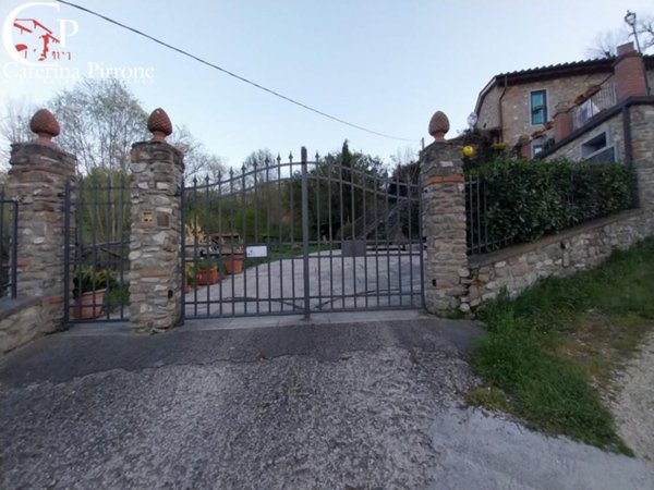 casa indipendente in vendita a Vicchio