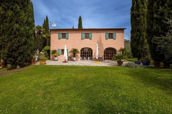 casa indipendente in vendita a Vicchio in zona Molezzano