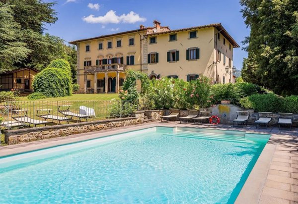 casa indipendente in vendita a Vicchio