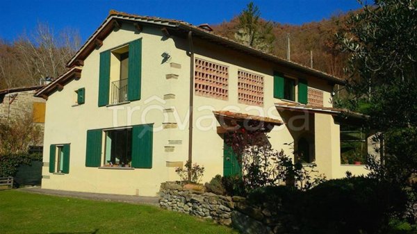 casa indipendente in vendita a Vicchio