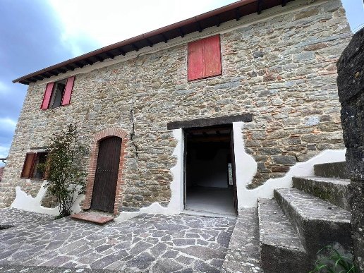 casa semindipendente in vendita a Vicchio in zona Villore