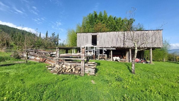 locale di sgombero in vendita a Vicchio