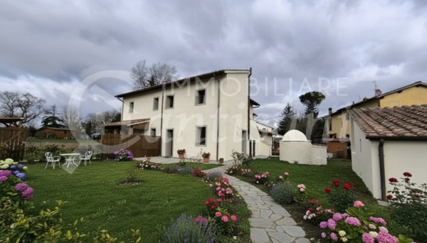 appartamento in vendita a Vicchio in zona Mattagnano