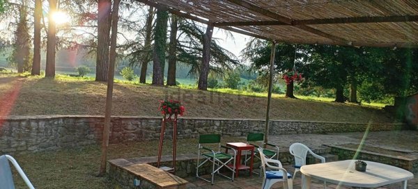 casa indipendente in vendita a Vicchio