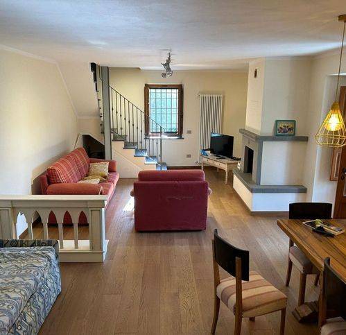 casa indipendente in vendita a Vicchio
