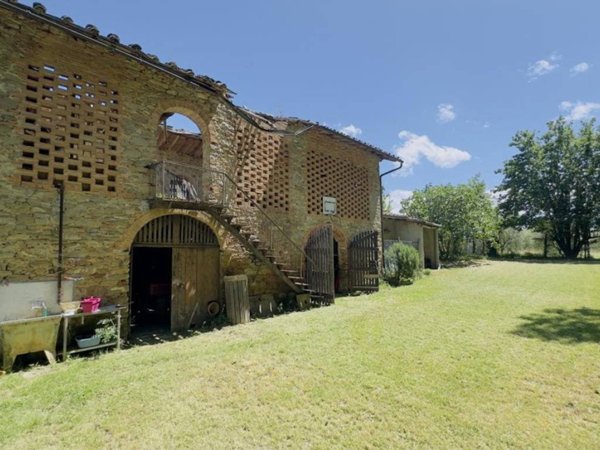 casa indipendente in vendita a Vicchio
