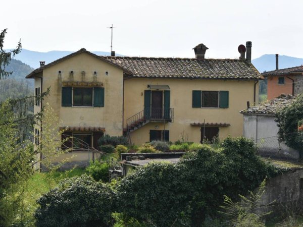 casa indipendente in vendita a Vicchio