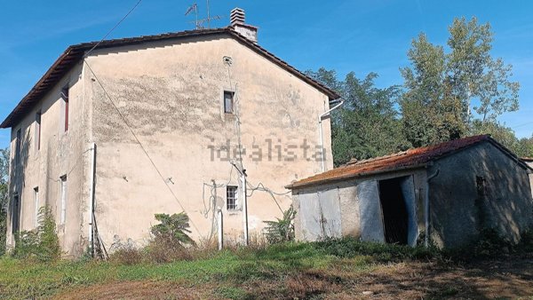 casale in vendita a Vicchio